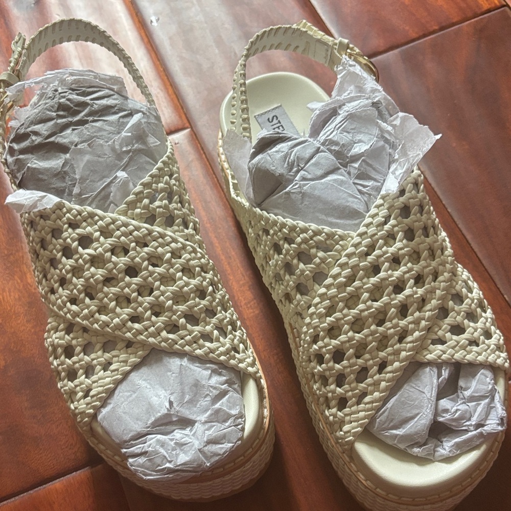 Steve Madden Cream Espadrille Sandals